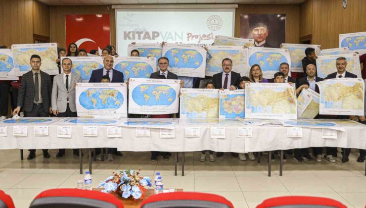 Van’da öğrencilere harita dağıtımı yapıldı