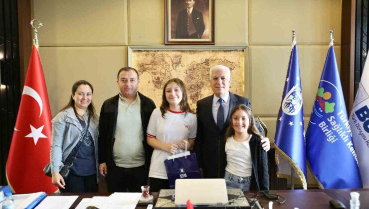 Başarılı çocuklar ödüllendirildi