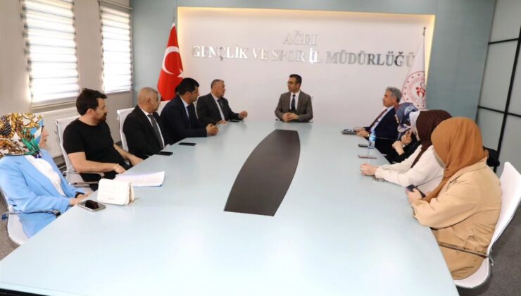 Ağrı Gençlik ve Spor İl Müdürü Din, yurt müdürleri ile buluştu