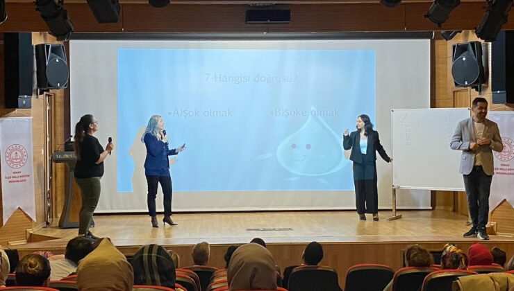 Simav’da öğretmenlere diksiyon eğitimi verildi